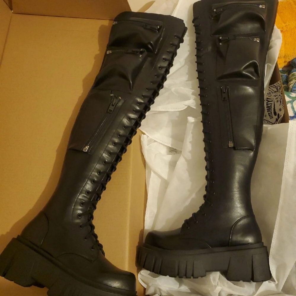 NIB Current Mood Utility Combat Boots 7